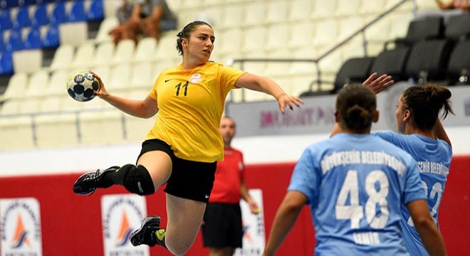 Muratpaşa, son provada İzmir'i mağlup etti