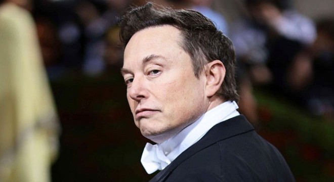 Musk: İşi alacak birini bulunca istifa edeceğim