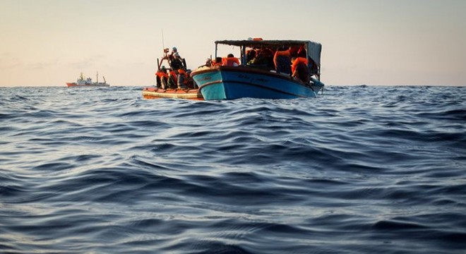 Nijerya'da tekne battı: 13 ölü
