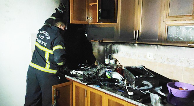 Ocakta unutulan süt yangın çıkardı