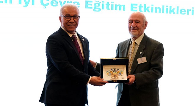 Ödülü Ankara'da aldı