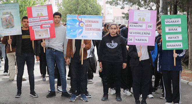Öğrencilerden Dünya Tütünsüz Günü etkinliği