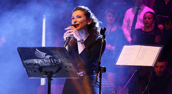 Öğretmenlerden türkü gecesi