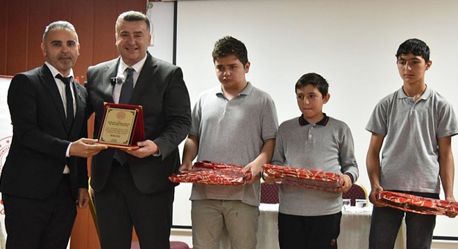 Okullar arası bilgi yarışması