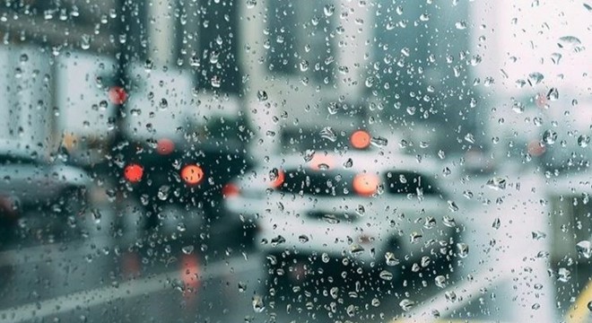 Olumsuz hava şartları 4 kişinin ölümüne neden oldu