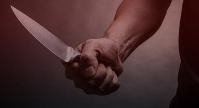 Otobüs durağında bıçaklı kavga: 1 yaralı