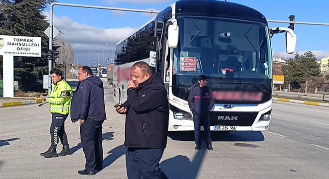 Otobüsün çarptığı yaya ağır yaralı