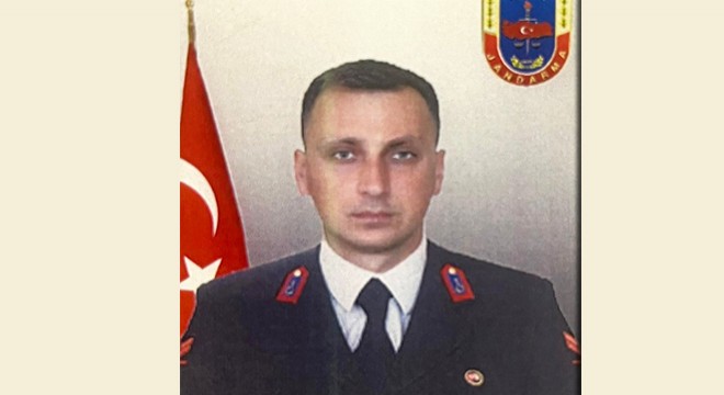 Otomobil çukura uçtu, uzman çavuş öldü