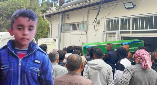 Otomobilin çarptığı 9 yaşındaki Ahmet öldü