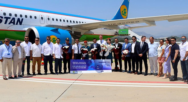 Özbekistan'dan Antalya'ya tarihi uçuş
