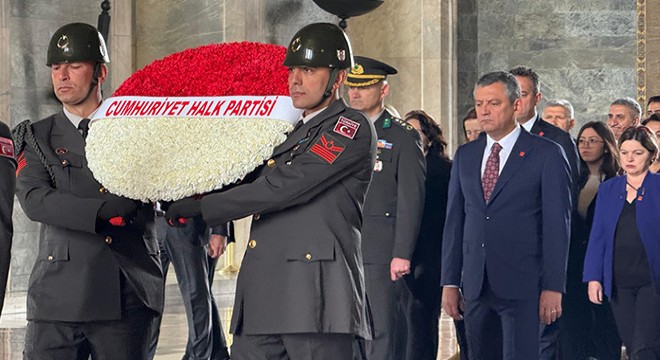 Özgür Özel, Anıtkabir'i ziyaret etti