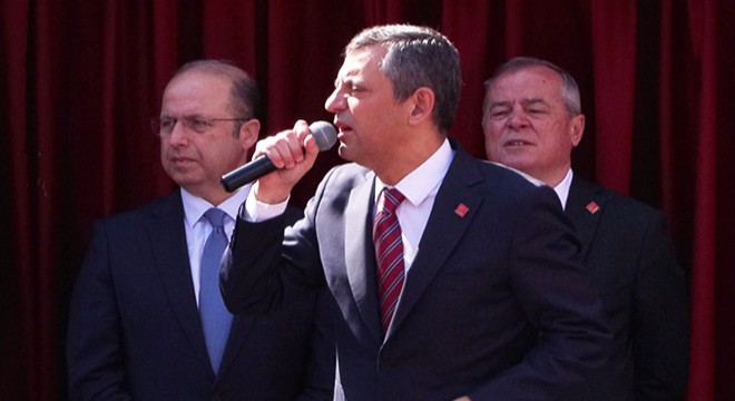 Özgür Özel Beylikdüzü Belediyesi'ni ziyaret etti
