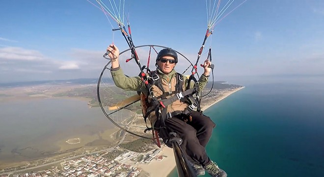 Paramotor pilotundan gökyüzünde ‘ramazan’ mesajı