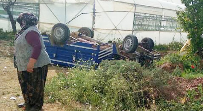 Patpat devrildi, öğrenciler yaralandı