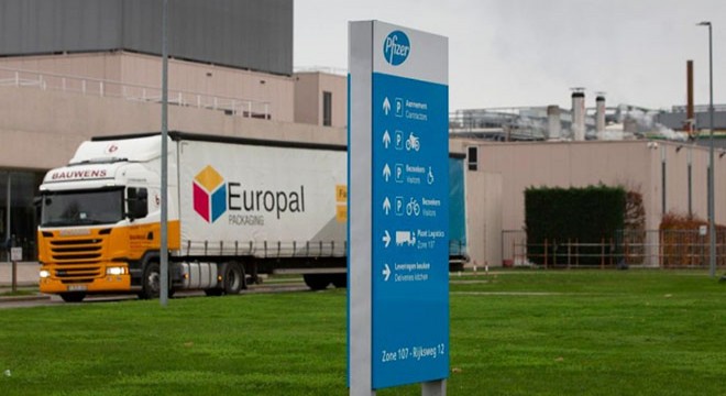 Pfizer/ BioNTech'in ürettiği aşının İngiltere'ye sevkiyatı başladı
