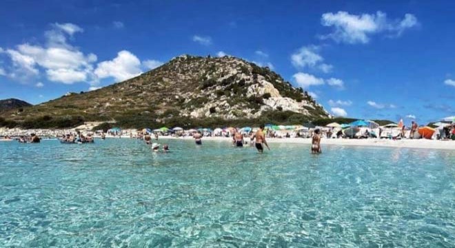 Plajda şemsiye açmayı yasakladılar