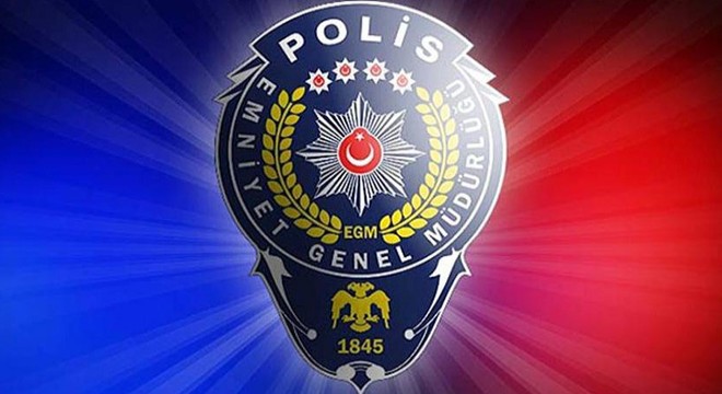 Polis 2 hırsızlık şüphelisini yakaladı