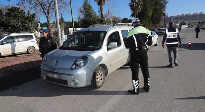 Polisten 'Huzurlu Antalya Sokakları' uygulaması