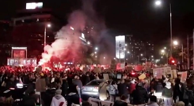 Polonya’da kürtaj yasağı sokağa döktü