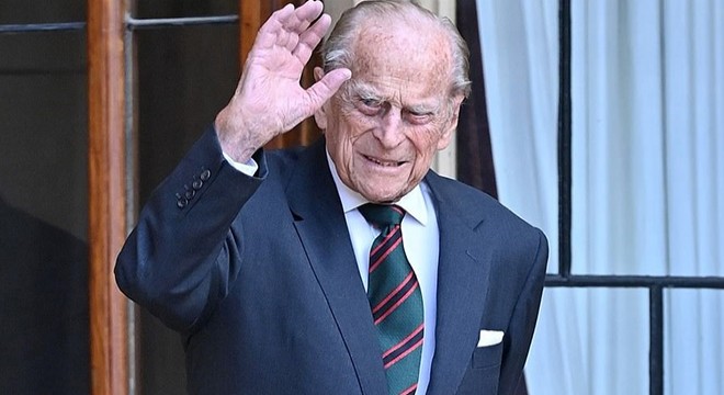 Prens Philip kalp ameliyatı sonrası başka hastaneye nakledildi