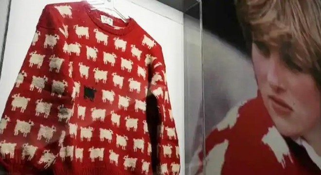 Prenses Diana'nın ikonik kazağı açık artırmaya çıkıyor
