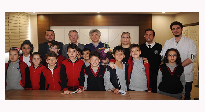 Prof. Dr. Özkan, Tıp Bayramı'nda öğrencilerle buluştu
