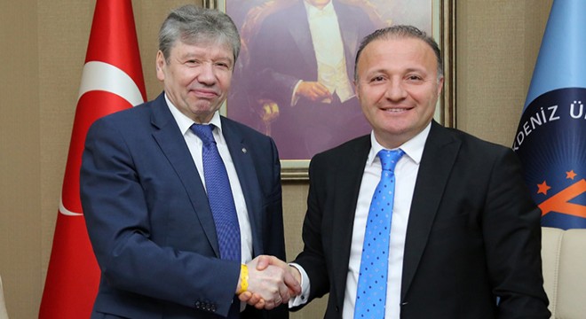 Puşkin Üniversitesi ile protokol