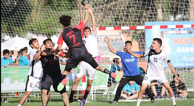 Ramazan Demirci Hentbol Turnuvası başladı