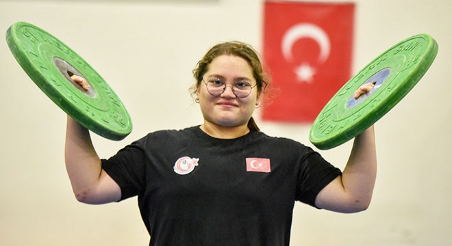 Rekortmen haltercinin hedefi ikinci Avrupa şampiyonluğu