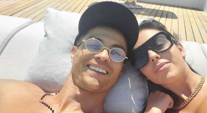 Ronaldo'dan maç öncesi 19 milyon dolarlık yatta tatil keyfi