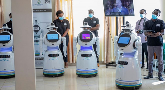 Ruanda'da koronavirüse karşı robotlar devrede