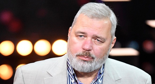 Rus gazeteci Muratov, çocuklar yararına Nobel Ödülü'nü sattı