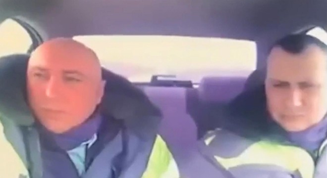 Rusya’da TIR'ın devriye polisine çarptığı kaza kamerada