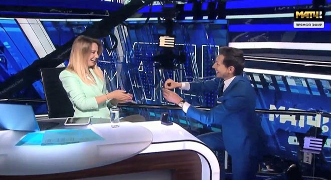 Rusya’da canlı yayında sunucuya evlilik teklifi