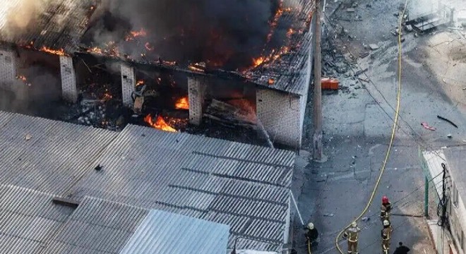 Rusya'dan Kiev'e hava saldırısı! Ölü ve yaralılar var