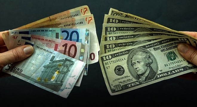S&P'nin not indirimi sonrası dolar 4.11 liranın üzerinde