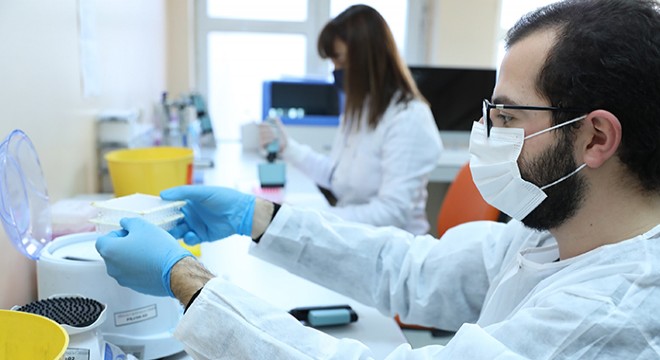 Sağlık Bakanlığı: 'Omicron' varyantı yakından takip ediliyor