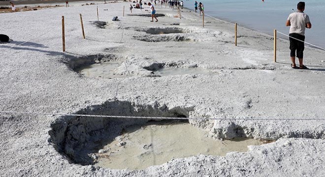 Salda Gölü'nde doğa kendini yeniledi