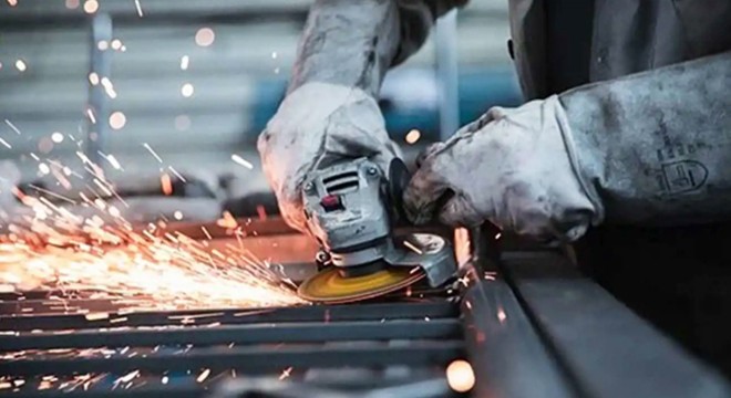 Sanayi üretimi yıllık yüzde 8,2 azaldı