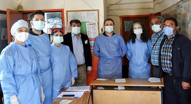 Sandıklı'da köyde aşı çalışması başladı
