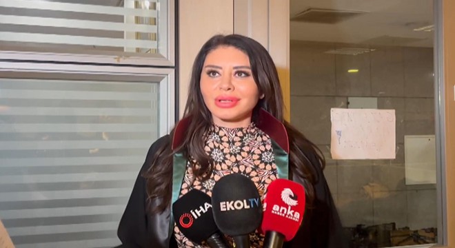 Şarkıcı Ebru Polat avukatlık mesleğine döndü