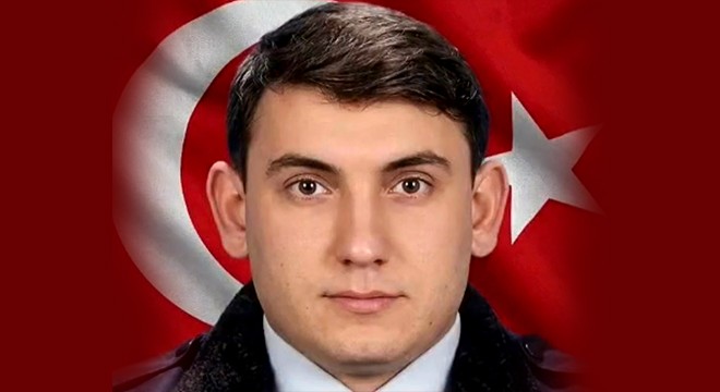 Şehit polis memuru toprağa verildi