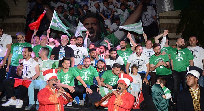 Serik Belediyespor'a coşkulu karşılama