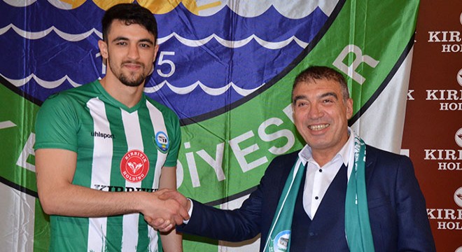 Serik Belediyespor'a yeni forvet