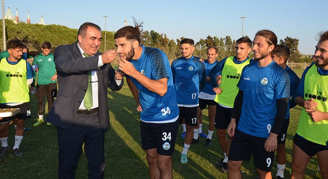 Serik Belediyespor futbolcularına baklava dopingi