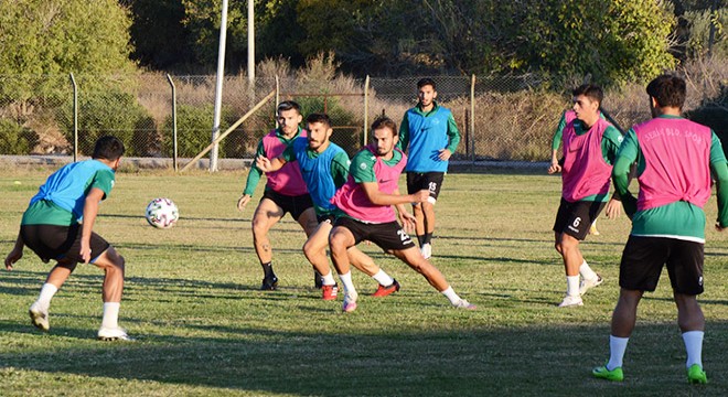 Serik Belediyespor kupaya hazırlanıyor