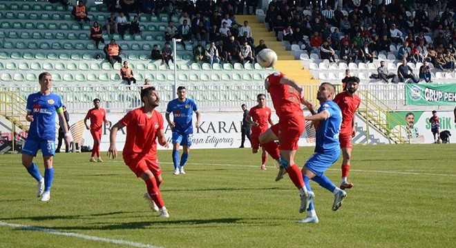 Serik taraftarından 'istifa' tezahüratı