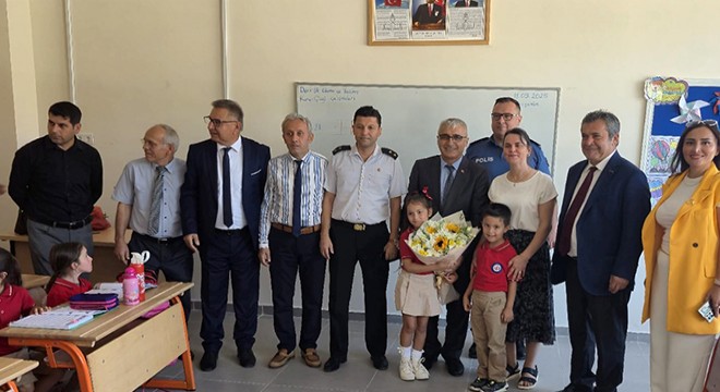 Serik'te İlköğretim Haftası töreni yapıldı