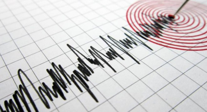 Şili'de 7,5 büyüklüğünde deprem: Tsunami alarmı verildi