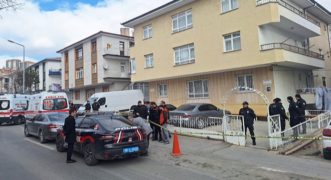 Şizofreni hastası anne, çocuklarının bileklerini kesti; 2 ölü